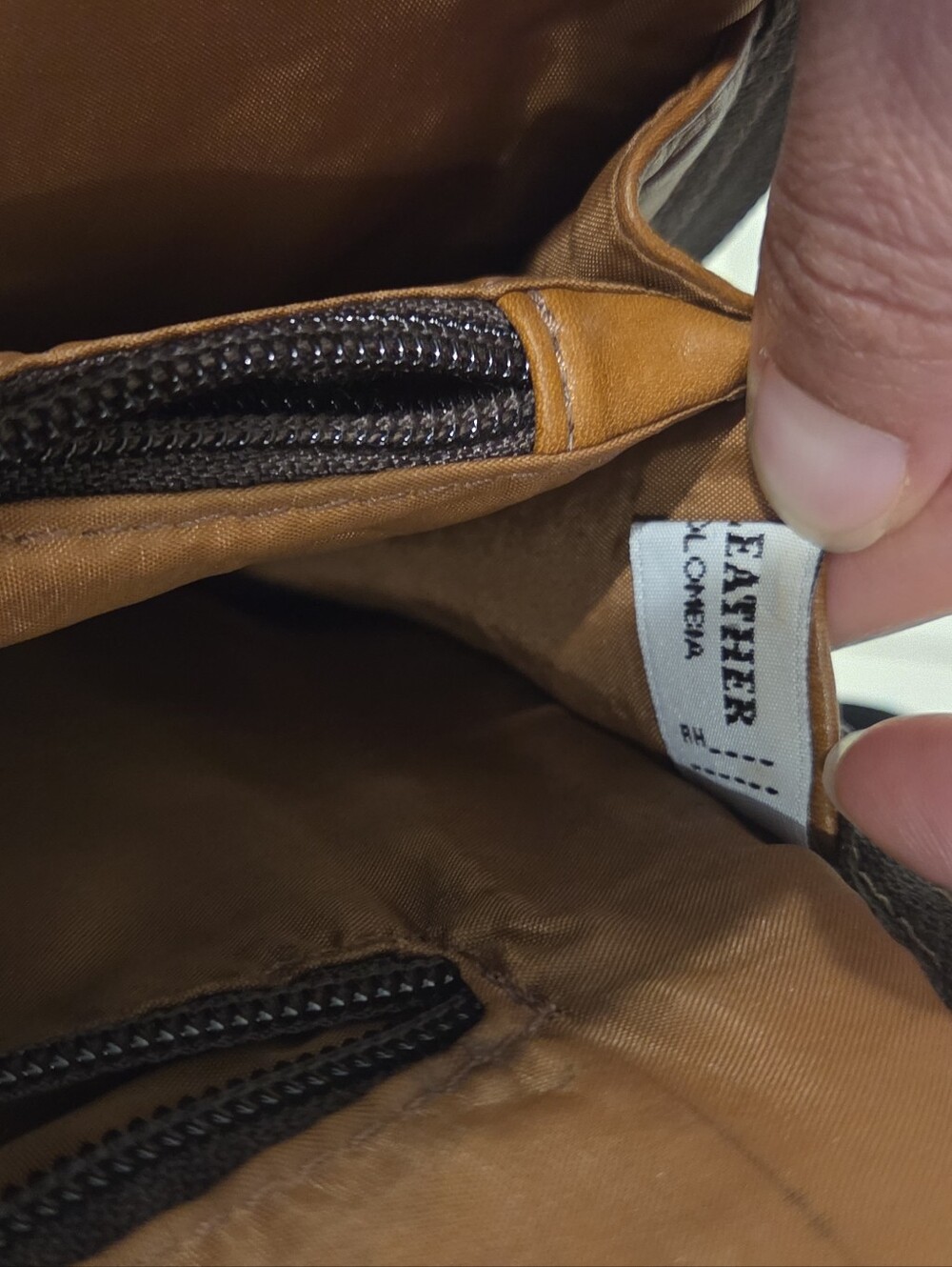 Vintage 90s/y2k Latico Leather Crossbody Bag - Picture 10 of 10
